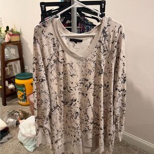 Jane and Delancey Black and Cream Long Sleeve Top